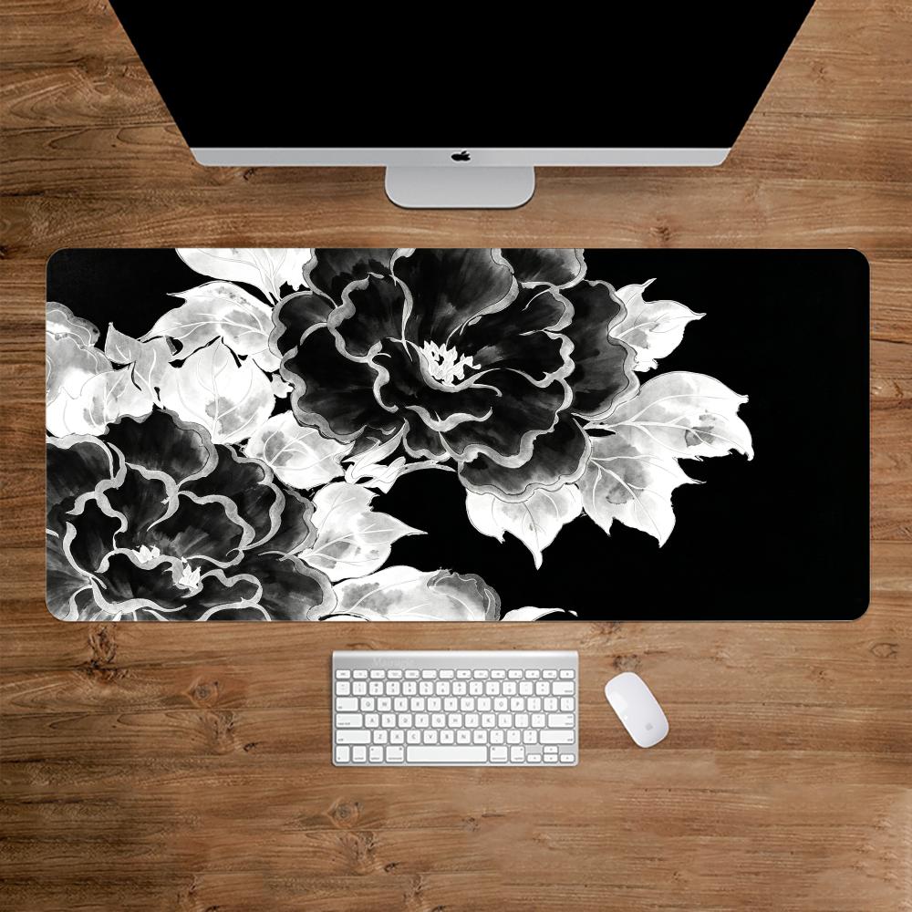 Czarno-biała podkładka pod mys – Desk Setup Black And White recenzja i cena
