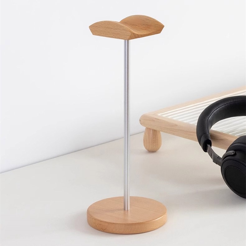 Stojak na słuchawki z drewna o – Desk Setup Gaming recenzja i cena
