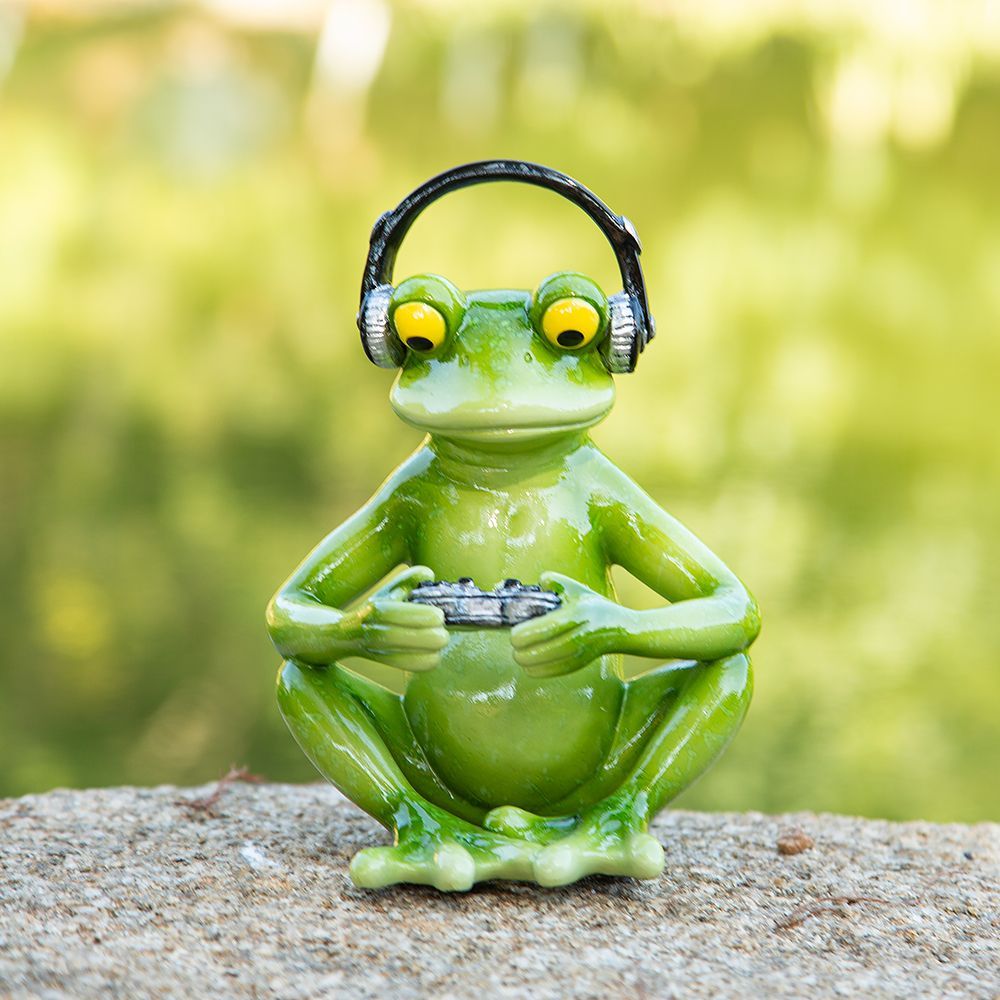Zabawna figurka żaby gracza z  – Desk Setup Headphones recenzja i cena