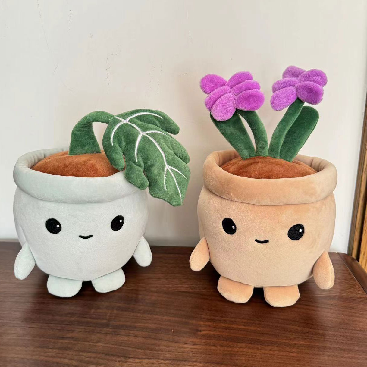 Urocza pluszowa monstera w don – Desk Setup Plant recenzja i cena